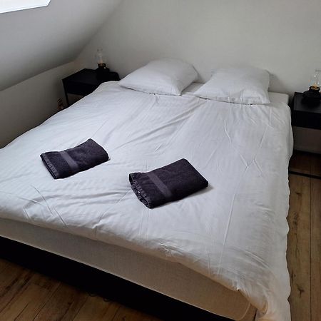 Huis Alna 4 梅赫伦 外观 照片